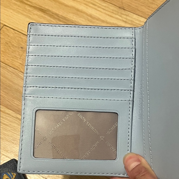 Coach and Michael Kors Navy and Light Blue Travel Set - Picture 7 of 8